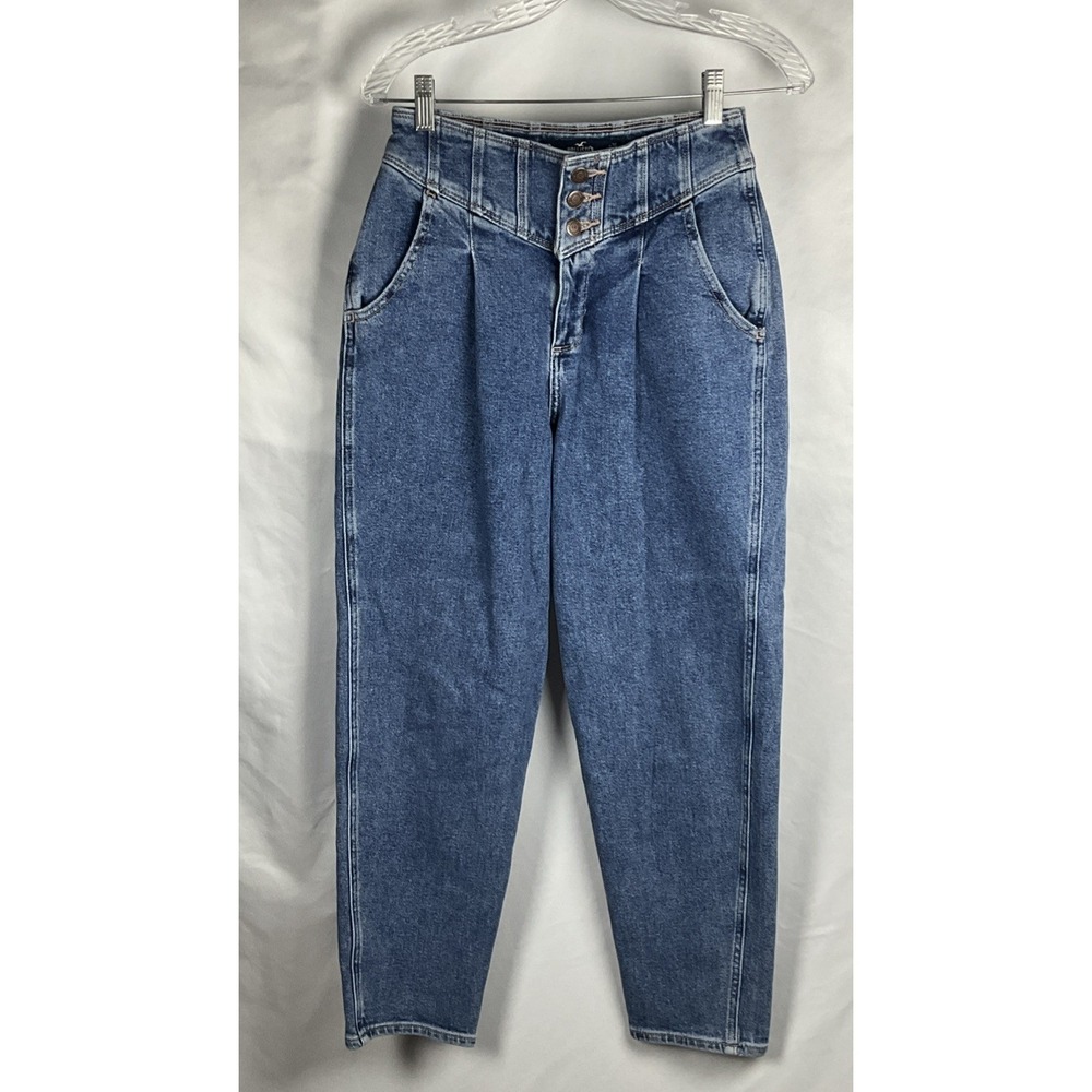 Hollister Women's Size 26 Ultra  High Rise Mom Jeans‎ Tapered Leg 80s Inspired